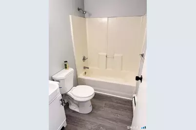 17 Enfield Street #17, Hartford, CT 06112 - Photo 14