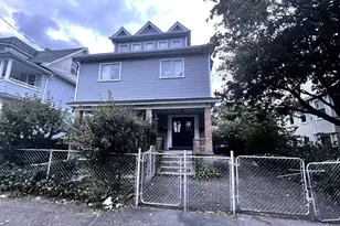 1485 Iranistan Ave, Bridgeport, CT 06605 - Photo 10