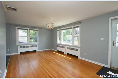 28 East Clover Circle, Hamden, CT 06514 - Photo 6