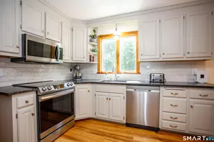 34 Stanley Dr, Andover, CT 06232 - Photo 2
