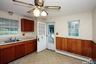 37 Shawn Dr, Bristol, CT 06010 - Photo 8