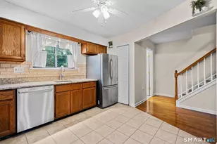 140 Thompson St, East Haven, CT 06513 - Photo 12