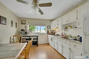 4 Van Zant St, Norwalk, CT 06855 - Photo 2