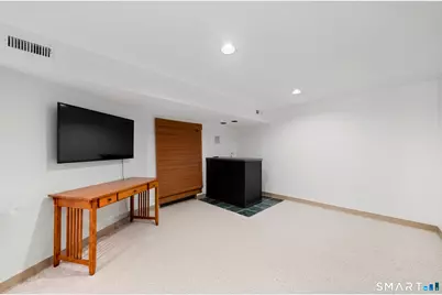 122 Oak Ridge Drive #122, Windsor Locks, CT 06096 - Photo 16