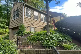 104 1/2 Ledgebrook Dr, Norwalk, CT 06854 - Photo 1