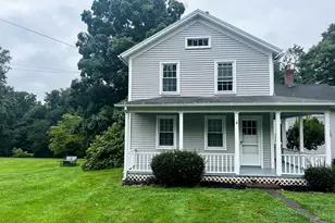 128 East St, Middletown, CT 06457 - Photo 2