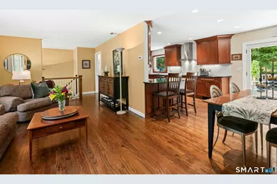6 Webster Place, Newtown, CT 06470 - Photo 10