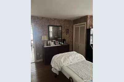 70 Bank Street, Derby, CT 06418 - Photo 16