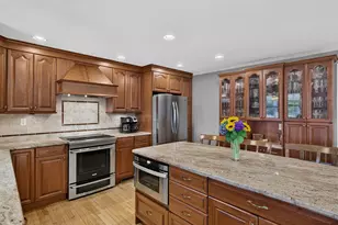 7 Shawandassee Rd, Waterford, CT 06385 - Photo 12