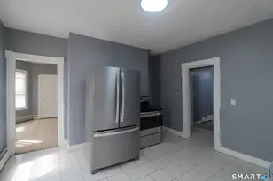 34 Lenox St, Hartford, CT 06112 - Photo 8