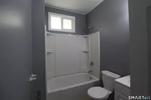 34 Lenox St, Hartford, CT 06112 - Photo 14