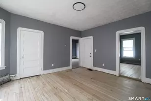 34 Lenox St, Hartford, CT 06112 - Photo 2