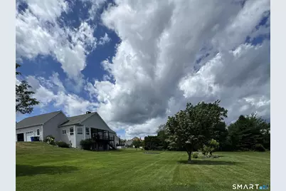 556 Hill Street, Bristol, CT 06010 - Photo 28