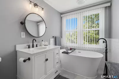 19 Crestview Avenue, Stamford, CT 06907 - Photo 16