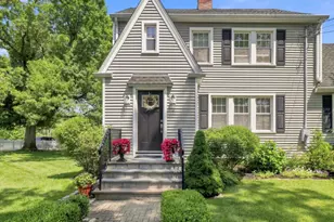 19 Crestview Ave, Stamford, CT 06907 - Photo 1