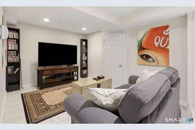 19 Crestview Avenue, Stamford, CT 06907 - Photo 20