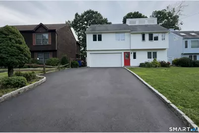 9 Oakledge Circle, Norwalk, CT 06854 - Photo 2