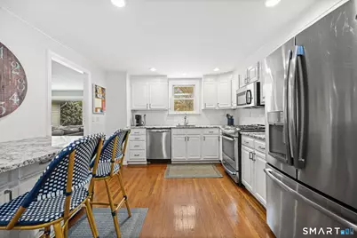 85 Woodbury Avenue, Stamford, CT 06907 - Photo 12