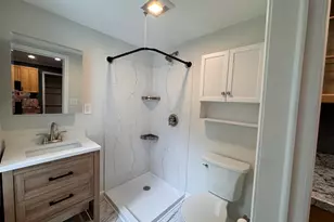 19-23 Hull Pl, Seymour, CT 06483 - Photo 6