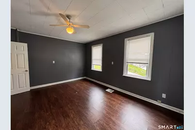 19-23 Hull Place, Seymour, CT 06483 - Photo 8