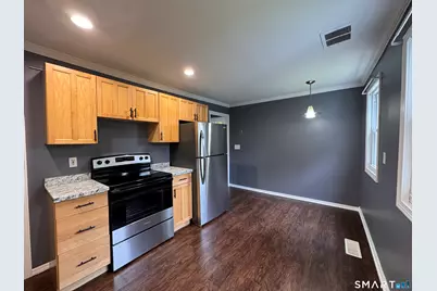 19-23 Hull Place, Seymour, CT 06483 - Photo 2