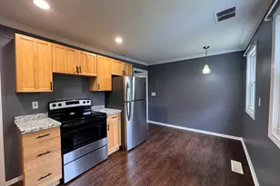 19-23 Hull Pl, Seymour, CT 06483 - Photo 2