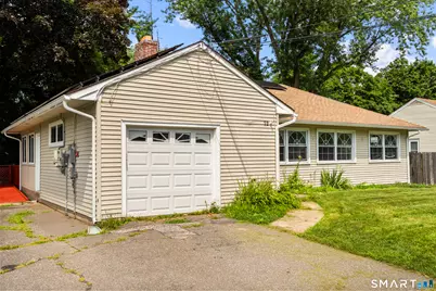 72 Vernon Street, Manchester, CT 06042 - Photo 2