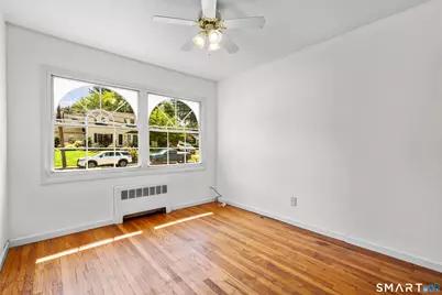 72 Vernon Street, Manchester, CT 06042 - Photo 16