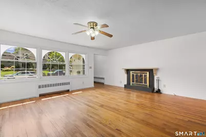 72 Vernon Street, Manchester, CT 06042 - Photo 6