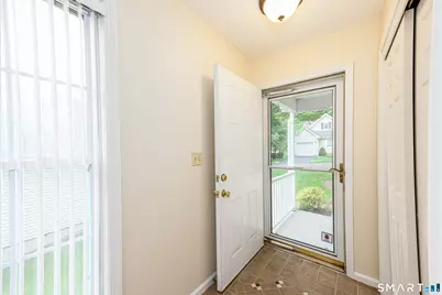 25 Hamden Hills Drive #23, Hamden, CT 06518 - Photo 4