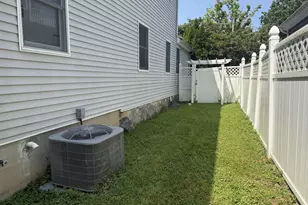 40 Emma Rd, Stamford, CT 06905 - Photo 6