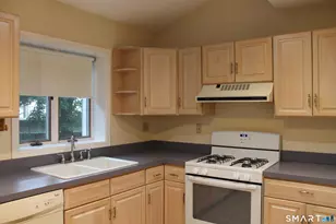 101 Curtis St, Meriden, CT 06450 - Photo 4