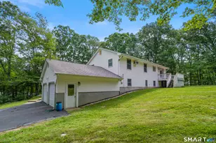 14 Sarah Dr, Montville, CT 06382 - Photo 4