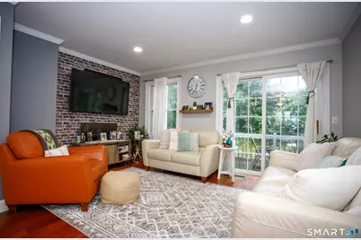 527 West Thames Street #13, Norwich, CT 06360 - Photo 2