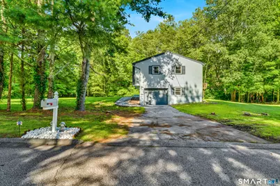 1018 Grassy Hill Road, Montville, CT 06370 - Photo 4
