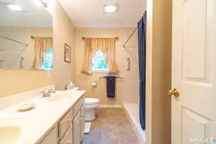 20 Holly Bush Ln, Norwich, CT 06360 - Photo 22