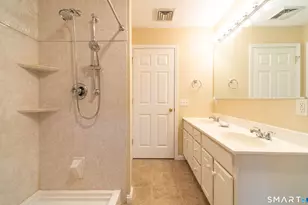 20 Holly Bush Ln, Norwich, CT 06360 - Photo 24