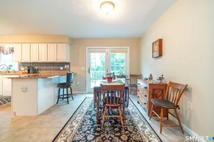 20 Holly Bush Ln, Norwich, CT 06360 - Photo 10