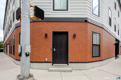 1385 Washington Boulevard #5, Stamford, CT 06902 - Photo 2