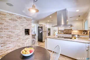 119 Dundee Rd, Stamford, CT 06903 - Photo 24