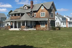 33 Ridgewood Ave, Madison, CT 06443 - Photo 2
