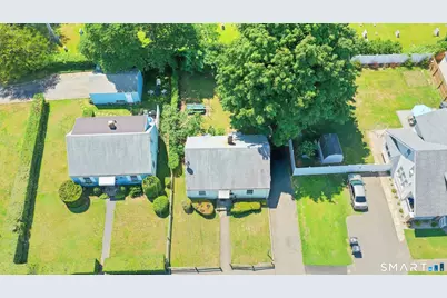 11 Redfield Road, Fairfield, CT 06824 - Photo 2