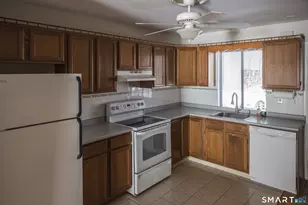 13 Santangelo Terrace, Derby, CT 06418 - Photo 2