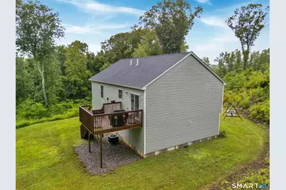 1114 East Lake Road, Montville, CT 06370 - Photo 8