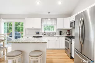 1114 E Lake Rd, Montville, CT 06370 - Photo 10