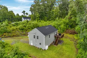 1114 E Lake Rd, Montville, CT 06370 - Photo 6