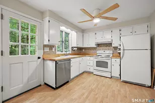 74 Flat Swamp Rd, Newtown, CT 06470 - Photo 14
