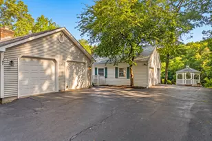16 Cardinal Rd, East Lyme, CT 06333 - Photo 32