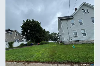 275 Wakelee Avenue, Ansonia, CT 06401 - Photo 6