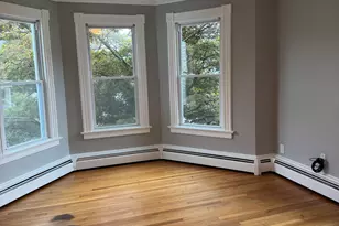 275 Wakelee Ave, Ansonia, CT 06401 - Photo 10